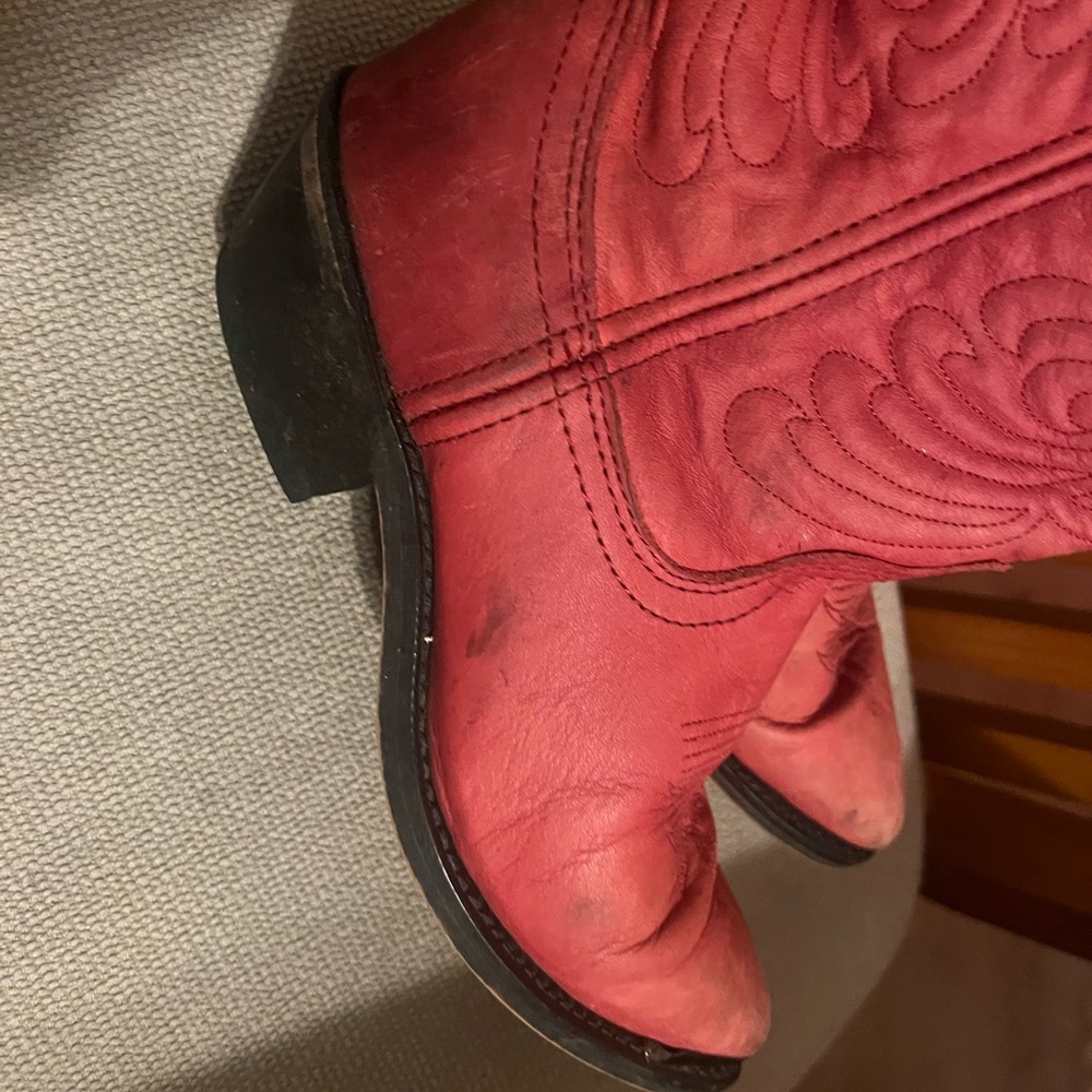 Red Womens size 6 Cowboy Boots